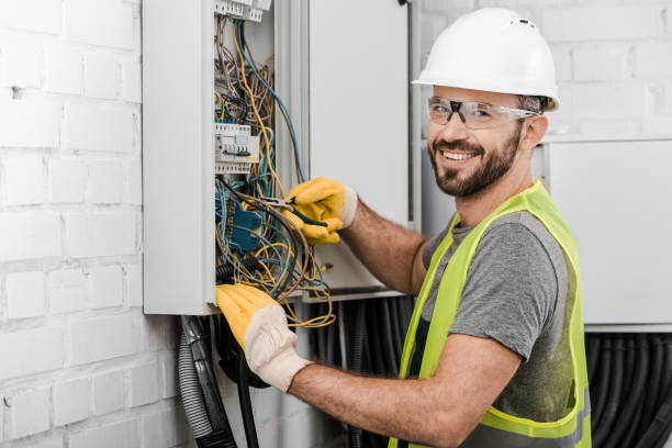 Best Licensed Electrician  in Navarre, OH