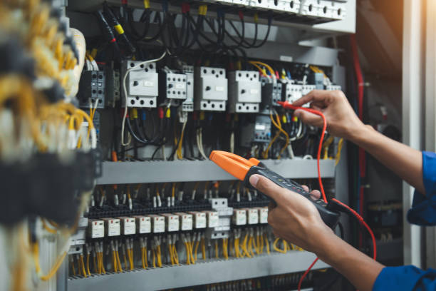 Best Affordable Emergency Electrician  in Navarre, OH